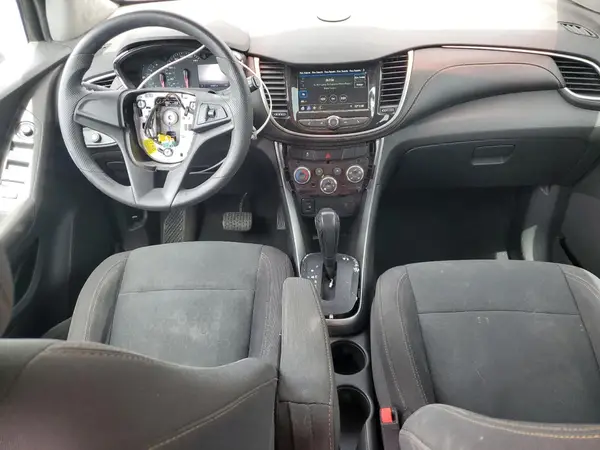 3GNCJKSB5KL193134 2019 CHEVROLET TRAX - Image 8