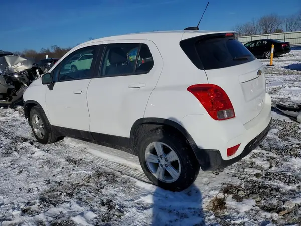 3GNCJKSB5KL200874 2019 CHEVROLET TRAX - Image 2