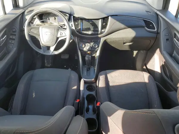 3GNCJKSB5KL200874 2019 CHEVROLET TRAX - Image 8