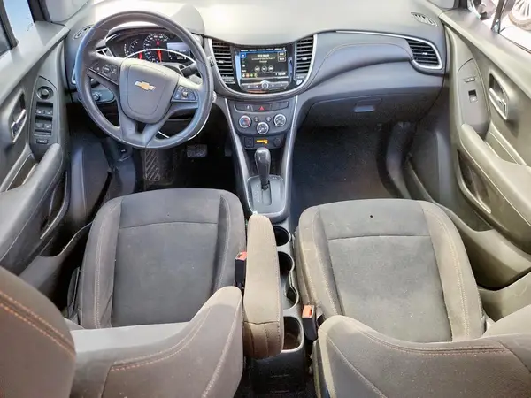 3GNCJKSB5KL204097 2019 CHEVROLET TRAX - Image 8