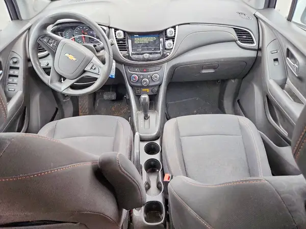 3GNCJKSB5KL204570 2019 CHEVROLET TRAX - Image 8