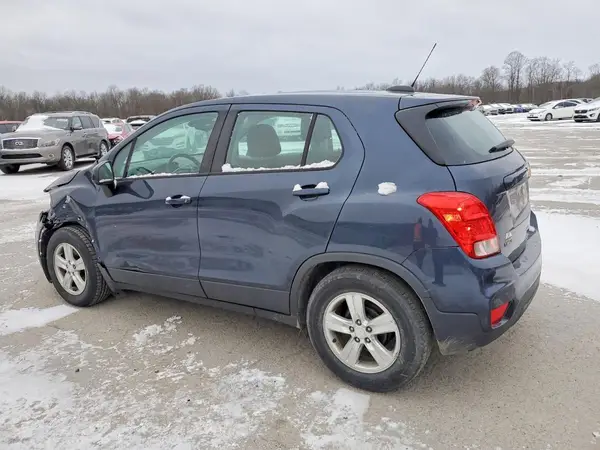 3GNCJKSB5KL215455 2019 CHEVROLET TRAX - Image 2
