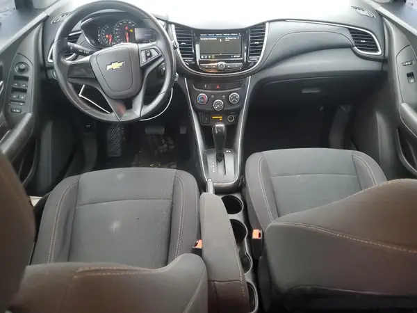 3GNCJKSB5KL216699 2019 CHEVROLET TRAX - Image 8