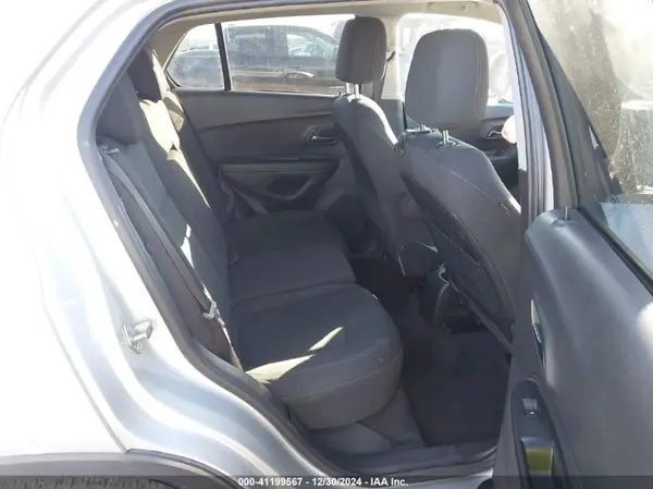 3GNCJKSB5KL218159 2019 CHEVROLET TRAX - Image 8