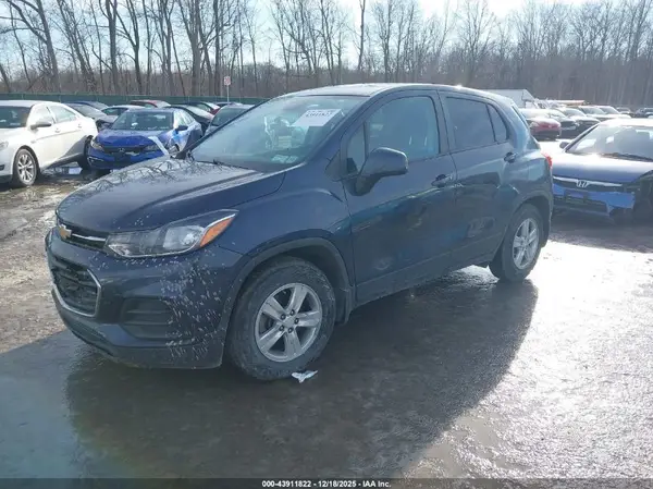 3GNCJKSB5KL220204 2019 CHEVROLET TRAX - Image 2
