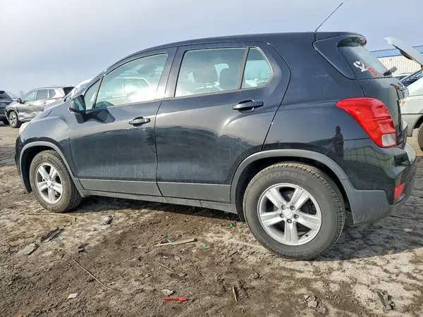 3GNCJKSB5KL316785 2019 CHEVROLET TRAX - Image 2