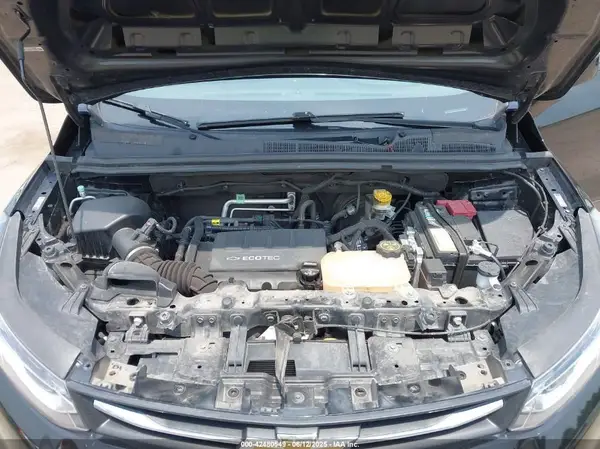 3GNCJKSB5KL319038 2019 CHEVROLET TRAX - Image 8