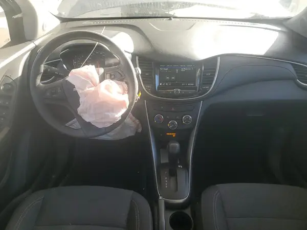 3GNCJKSB5KL324322 2019 CHEVROLET TRAX - Image 8