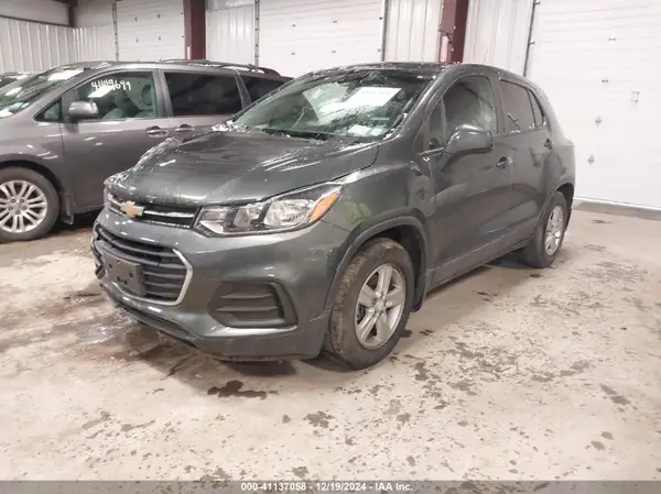 3GNCJKSB5KL342996 2019 CHEVROLET TRAX - Image 2