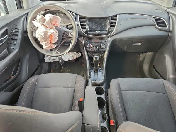 3GNCJKSB5KL353576 2019 CHEVROLET TRAX - Image 8