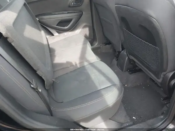 3GNCJKSB5KL355439 2019 CHEVROLET TRAX - Image 8