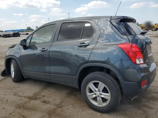 3GNCJKSB5KL357997 2019 CHEVROLET TRAX - Image 2