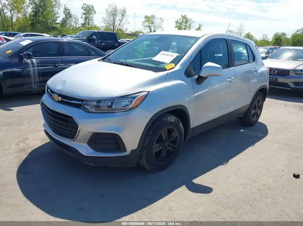 3GNCJKSB5KL372399 2019 CHEVROLET TRAX - Image 2
