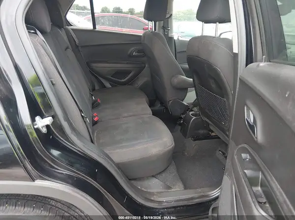 3GNCJKSB5KL379014 2019 CHEVROLET TRAX - Image 8