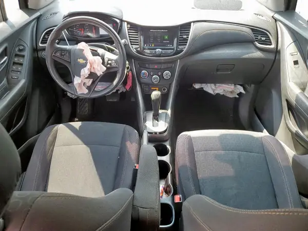 3GNCJKSB5KL390319 2019 CHEVROLET TRAX - Image 8