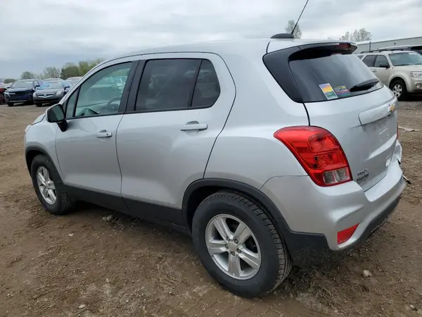 3GNCJKSB5KL395651 2019 CHEVROLET TRAX - Image 2
