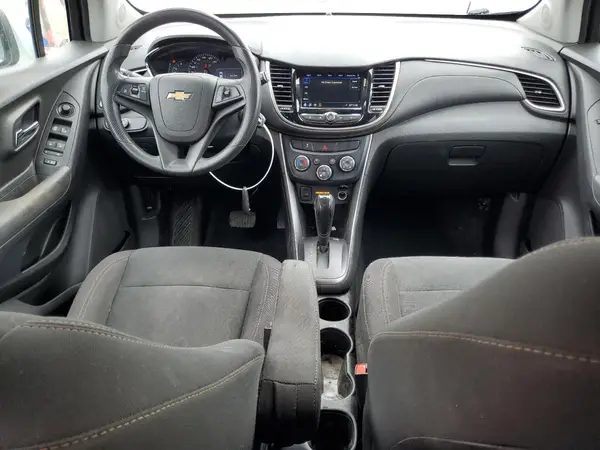 3GNCJKSB5KL395651 2019 CHEVROLET TRAX - Image 8