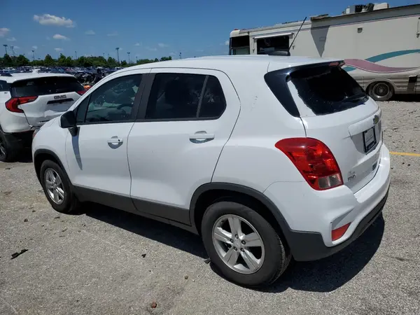 3GNCJKSB5KL399831 2019 CHEVROLET TRAX - Image 2