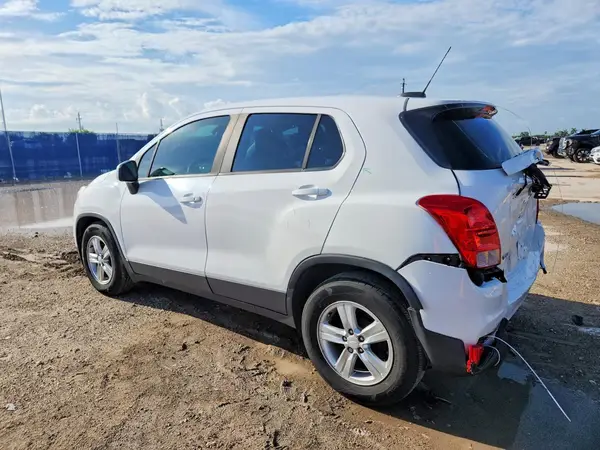 3GNCJKSB5LL148115 2020 CHEVROLET TRAX - Image 2