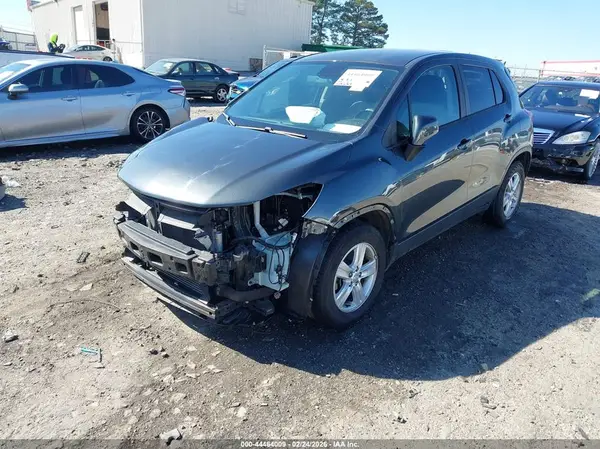 3GNCJKSB5LL151791 2020 CHEVROLET TRAX - Image 2