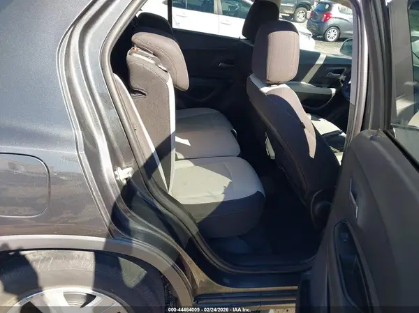 3GNCJKSB5LL151791 2020 CHEVROLET TRAX - Image 8