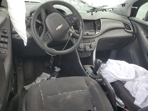 3GNCJKSB5LL176982 2020 CHEVROLET TRAX - Image 8