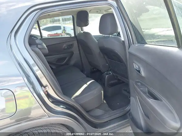 3GNCJKSB5LL178148 2020 CHEVROLET TRAX - Image 8