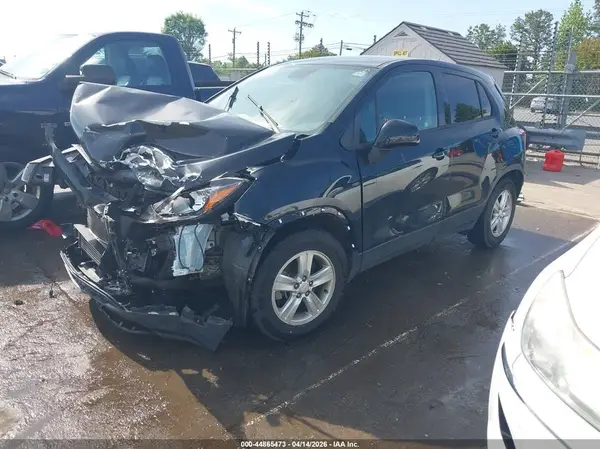 3GNCJKSB5LL179655 2020 CHEVROLET TRAX - Image 2