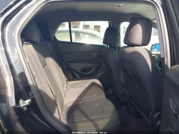 3GNCJKSB5LL179655 2020 CHEVROLET TRAX - Image 8