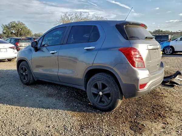 3GNCJKSB5LL184080 2020 CHEVROLET TRAX - Image 2