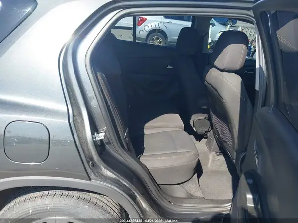 3GNCJKSB5LL185262 2020 CHEVROLET TRAX - Image 8
