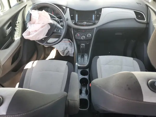 3GNCJKSB5LL194642 2020 CHEVROLET TRAX - Image 8