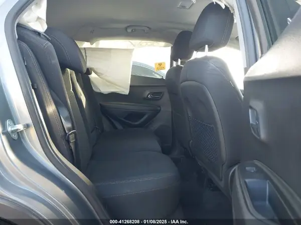 3GNCJKSB5LL196536 2020 CHEVROLET TRAX - Image 8