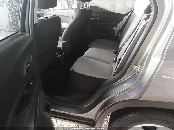3GNCJKSB5LL199517 2020 CHEVROLET TRAX - Image 8