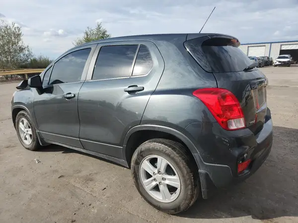 3GNCJKSB5LL216414 2020 CHEVROLET TRAX - Image 2