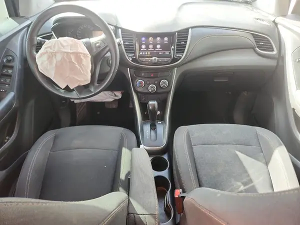 3GNCJKSB5LL216414 2020 CHEVROLET TRAX - Image 8