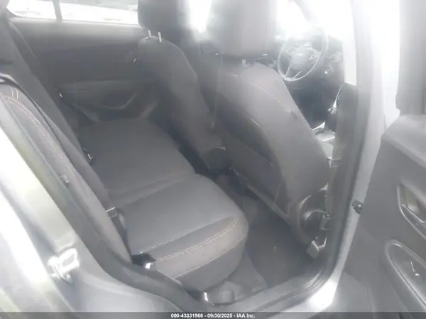 3GNCJKSB5LL227154 2020 CHEVROLET TRAX - Image 8