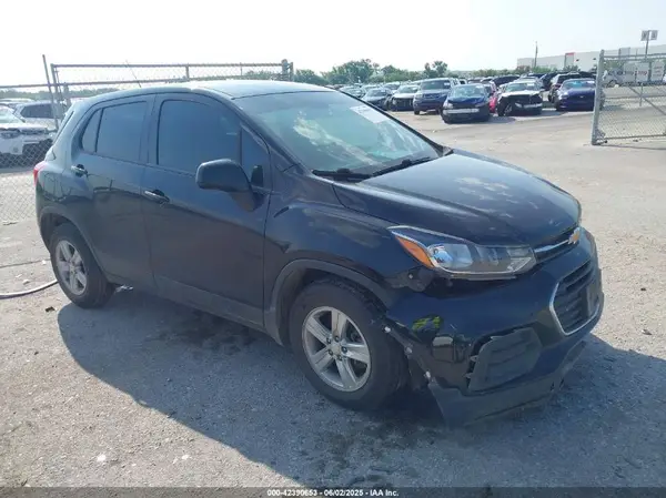 3GNCJKSB5LL230068 2020 CHEVROLET TRAX - Image 1