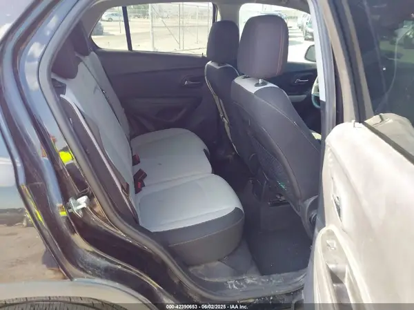 3GNCJKSB5LL230068 2020 CHEVROLET TRAX - Image 8