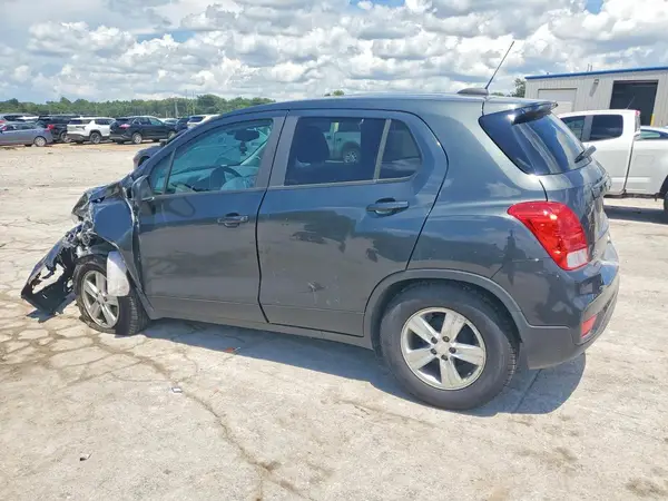 3GNCJKSB5LL246268 2020 CHEVROLET TRAX - Image 2