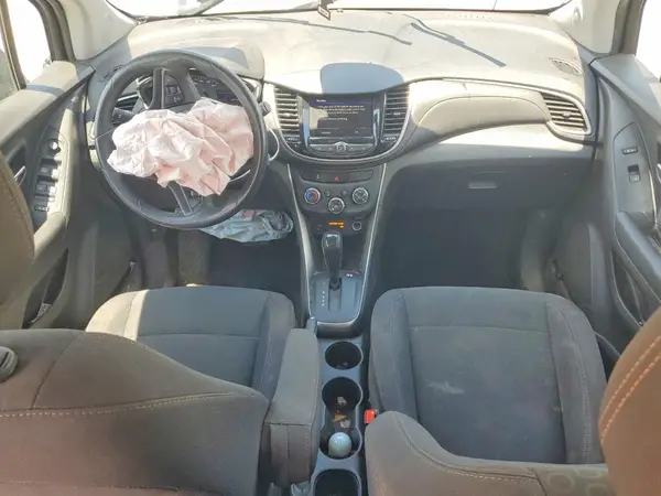 3GNCJKSB5LL246268 2020 CHEVROLET TRAX - Image 8
