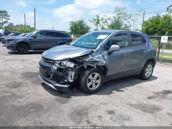 3GNCJKSB5LL286236 2020 CHEVROLET TRAX - Image 2