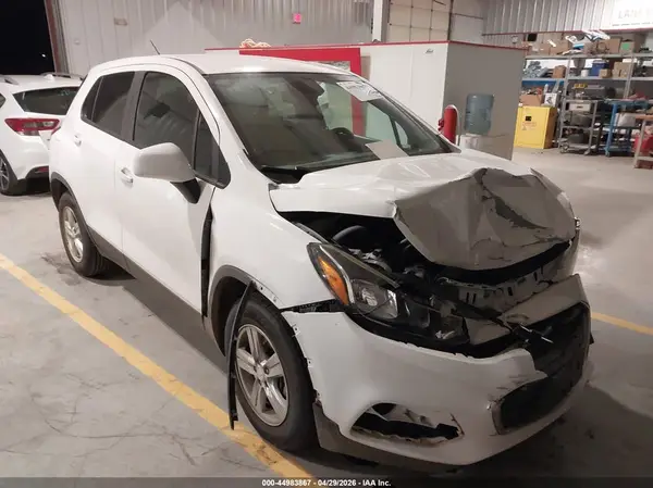 3GNCJKSB5LL289203 2020 CHEVROLET TRAX - Image 1