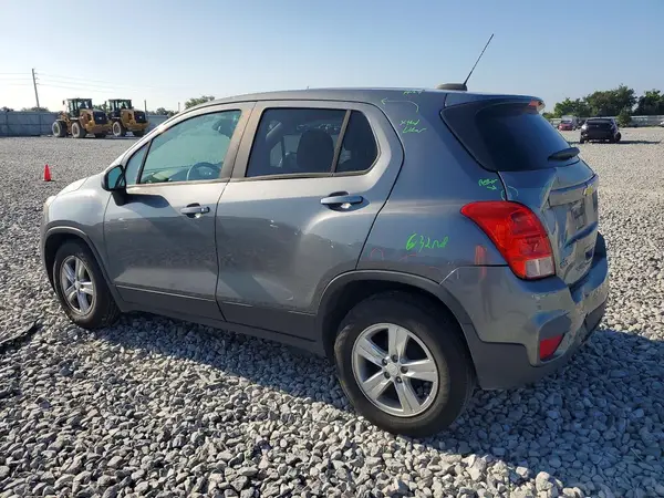 3GNCJKSB5LL318991 2020 CHEVROLET TRAX - Image 2