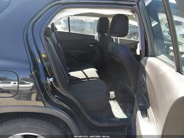3GNCJKSB5LL319087 2020 CHEVROLET TRAX - Image 8