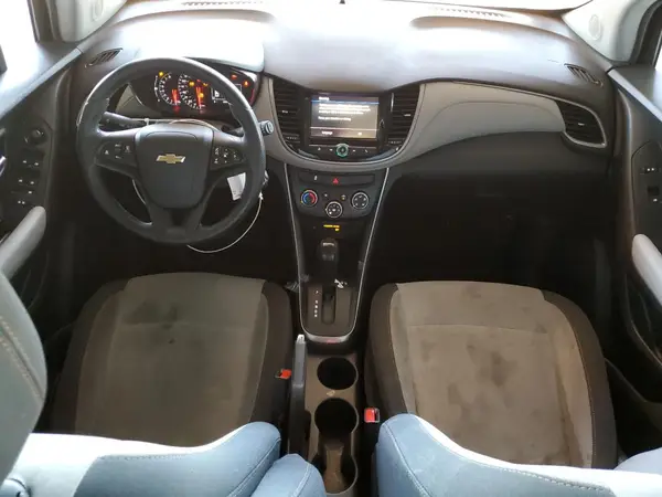 3GNCJKSB5LL325083 2020 CHEVROLET TRAX - Image 8