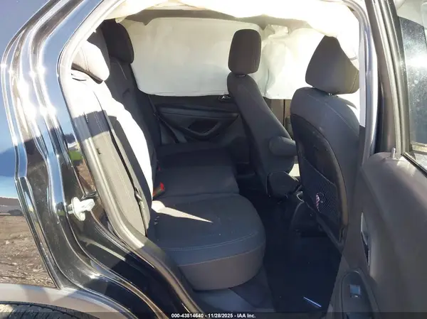 3GNCJKSB5LL328839 2020 CHEVROLET TRAX - Image 8
