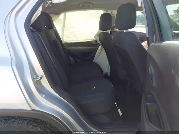 3GNCJKSB5LL333071 2020 CHEVROLET TRAX - Image 8