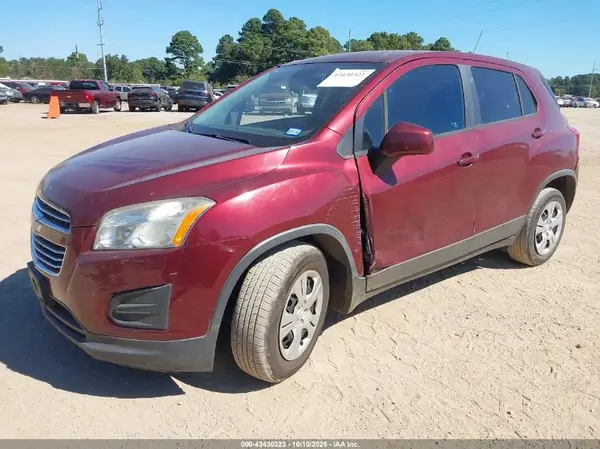 3GNCJKSB6GL139624 2016 CHEVROLET TRAX - Image 2