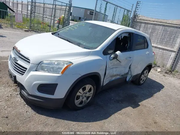 3GNCJKSB6GL205816 2016 CHEVROLET TRAX - Image 2